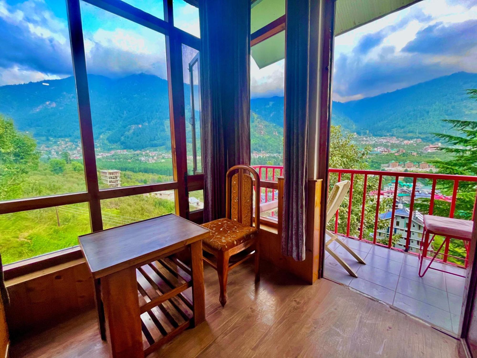 Himalayan River Mountain View 2 Bedrooms Cottage, Manali Екстериор снимка