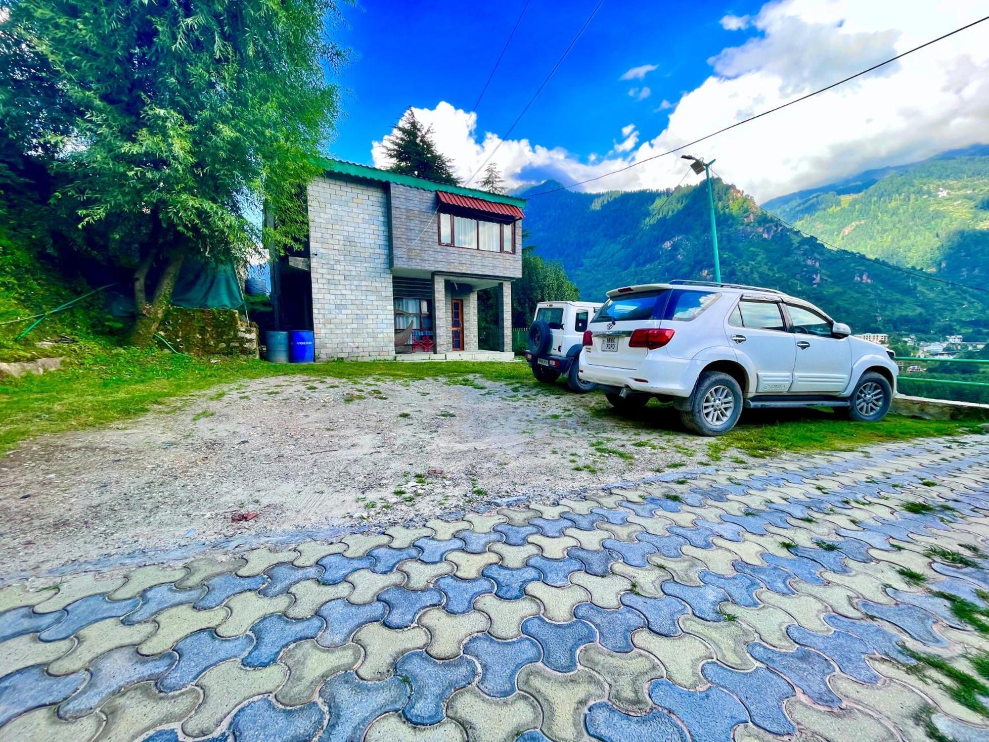 Himalayan River Mountain View 2 Bedrooms Cottage, Manali Екстериор снимка