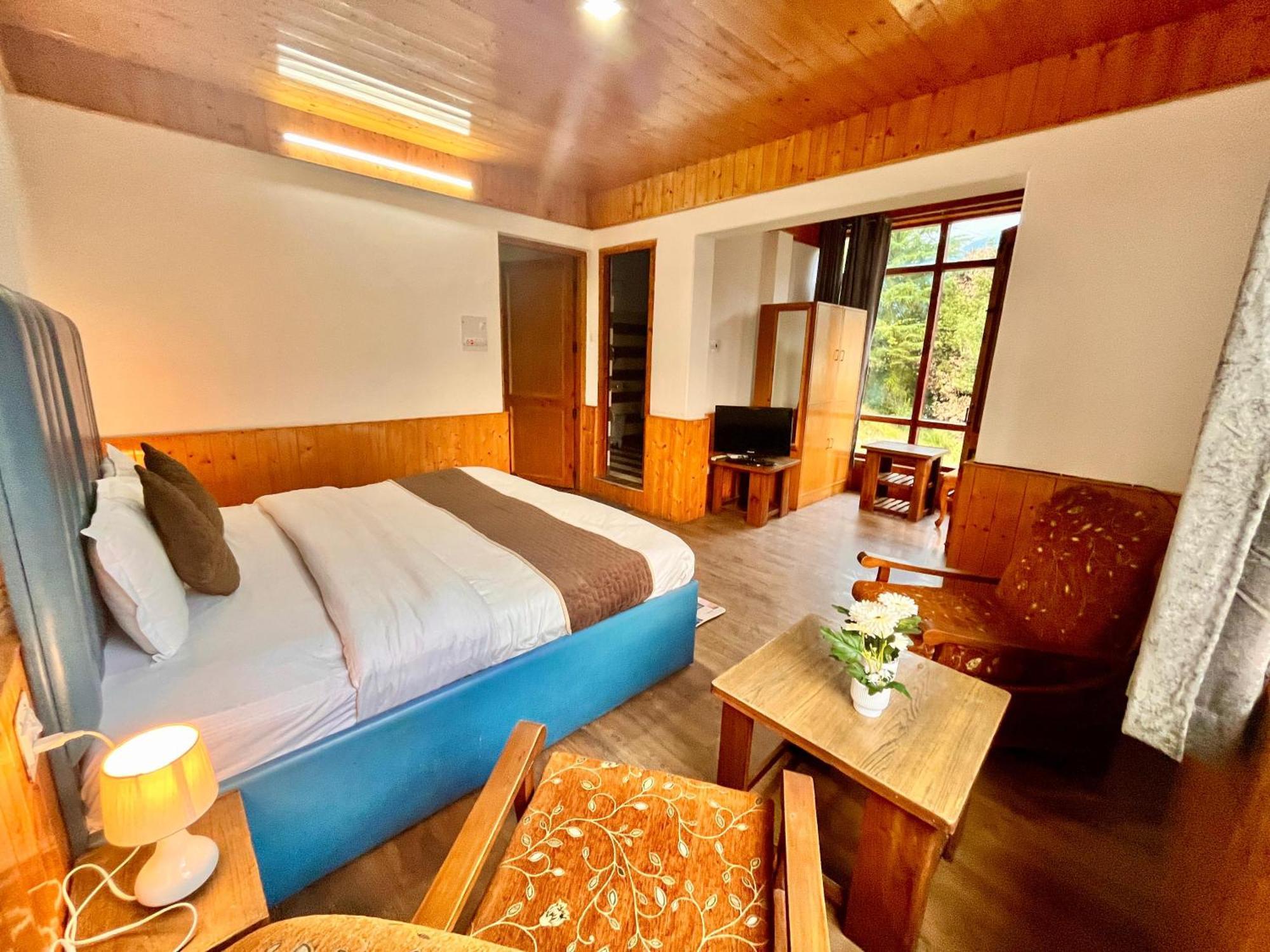 Himalayan River Mountain View 2 Bedrooms Cottage, Manali Екстериор снимка